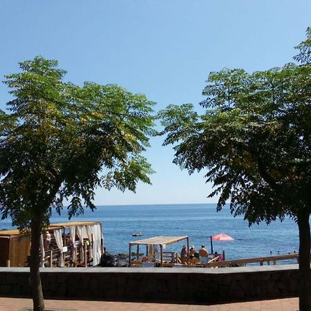 Villa Infinito Mare - Fronte Mare Stazzo Acireale Esterno foto