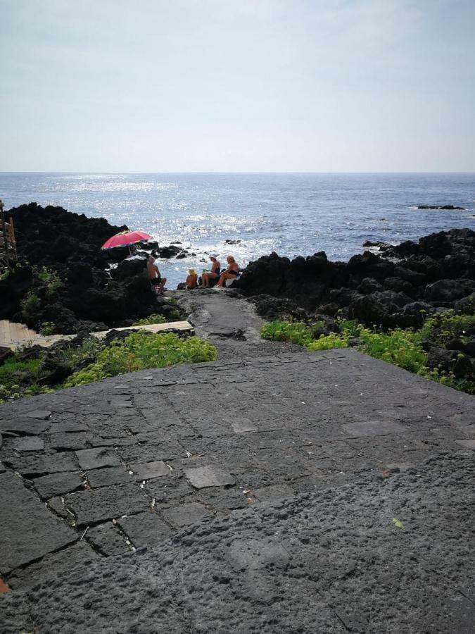 Villa Infinito Mare - Fronte Mare Stazzo Acireale Esterno foto